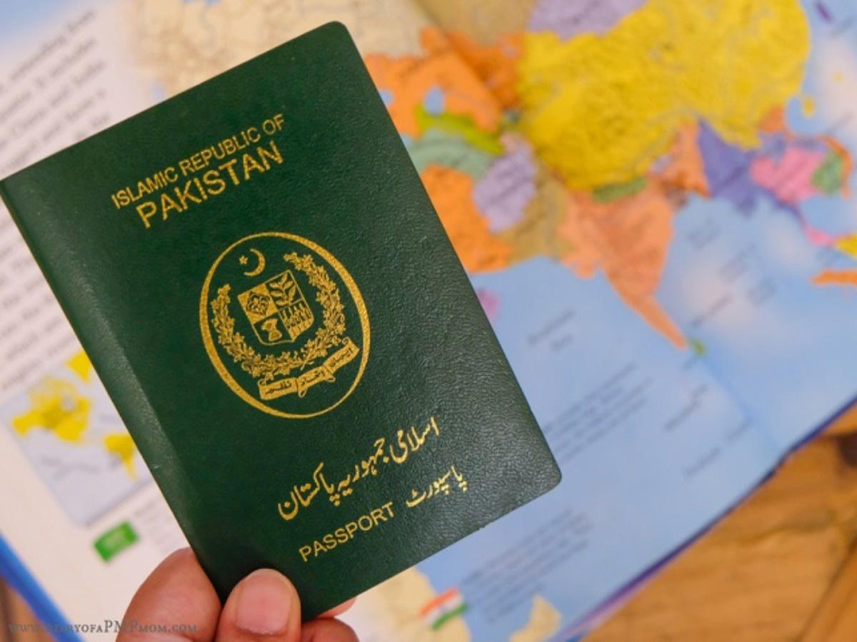 pakistani-passport_5fe0a07ad4639